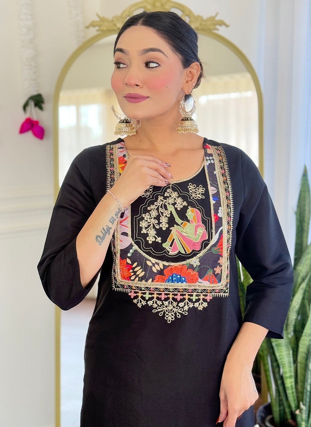 Archive Embroidered, Printed 316523 Black T6747