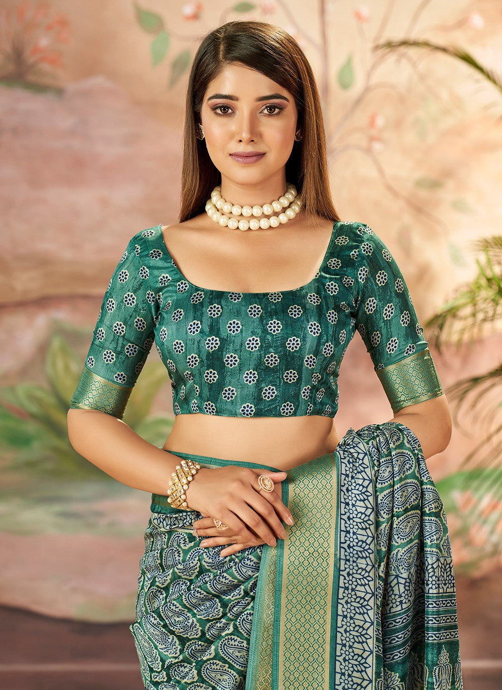 Printed Silk Green Trendy Saree S15374