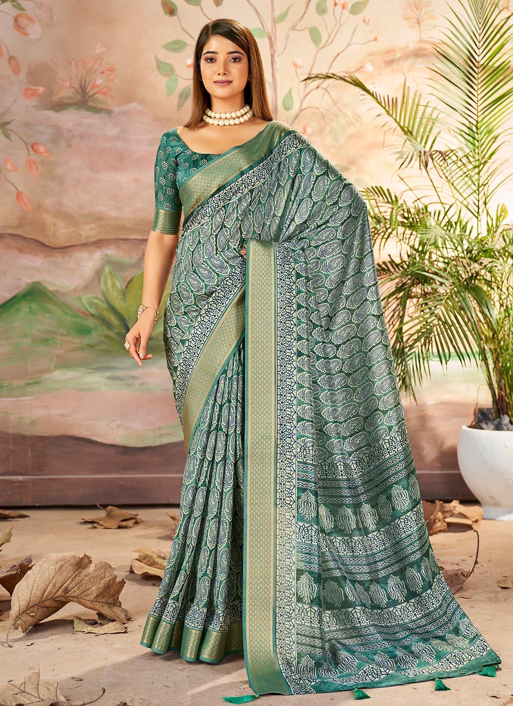 Printed Silk Green Trendy Saree S15374