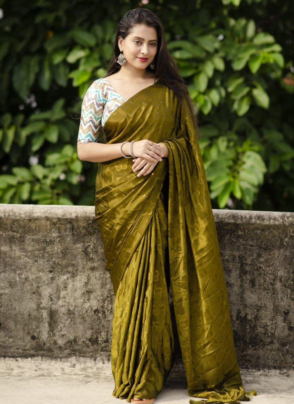 Trendy Woven Jute Silk Saree - S5779