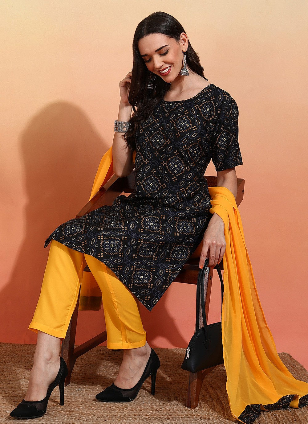 Archive Printed 316234 Black T6666