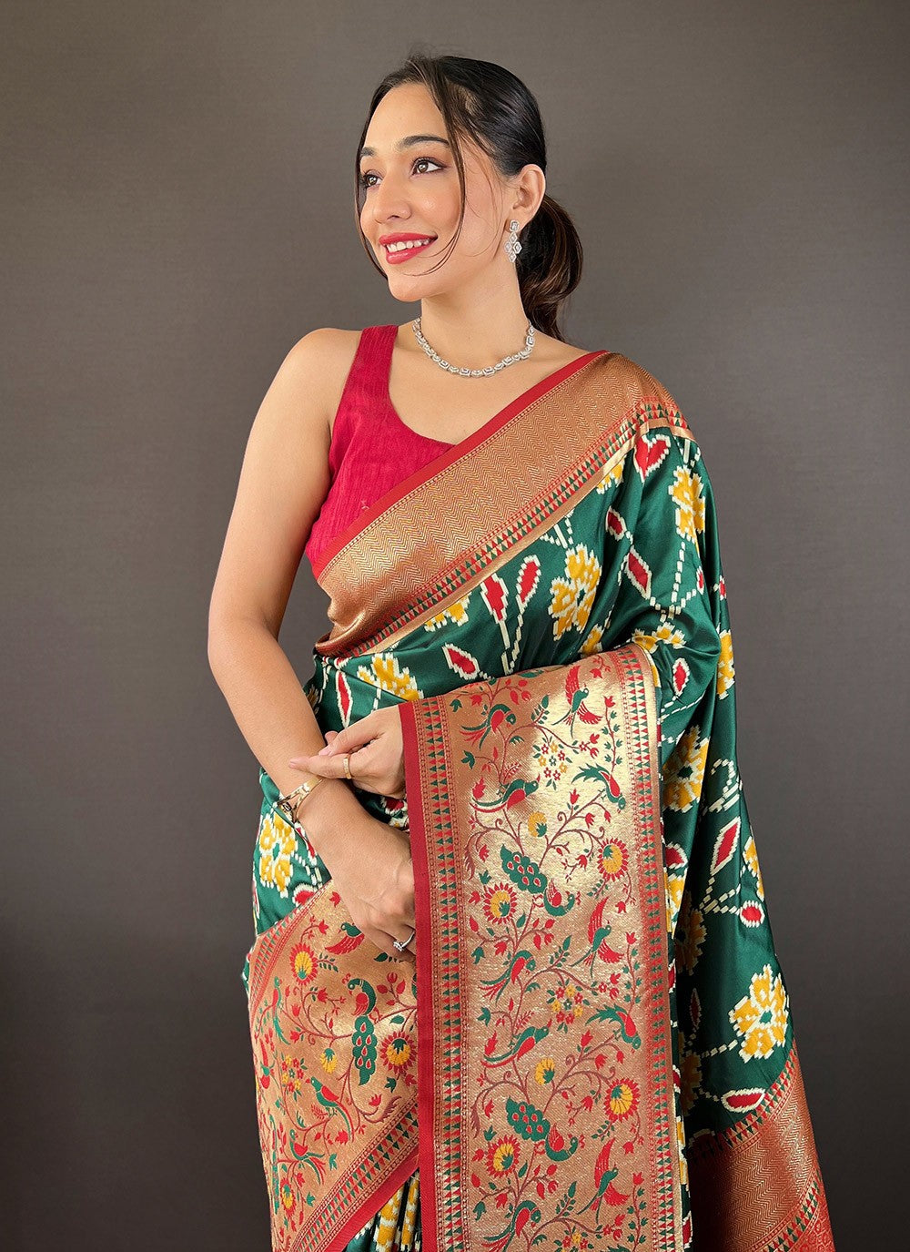 Classic Saree Printed Green Silk Saree S13701