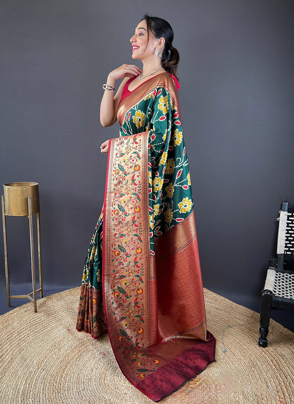 Classic Saree Printed Green Silk Saree S13701