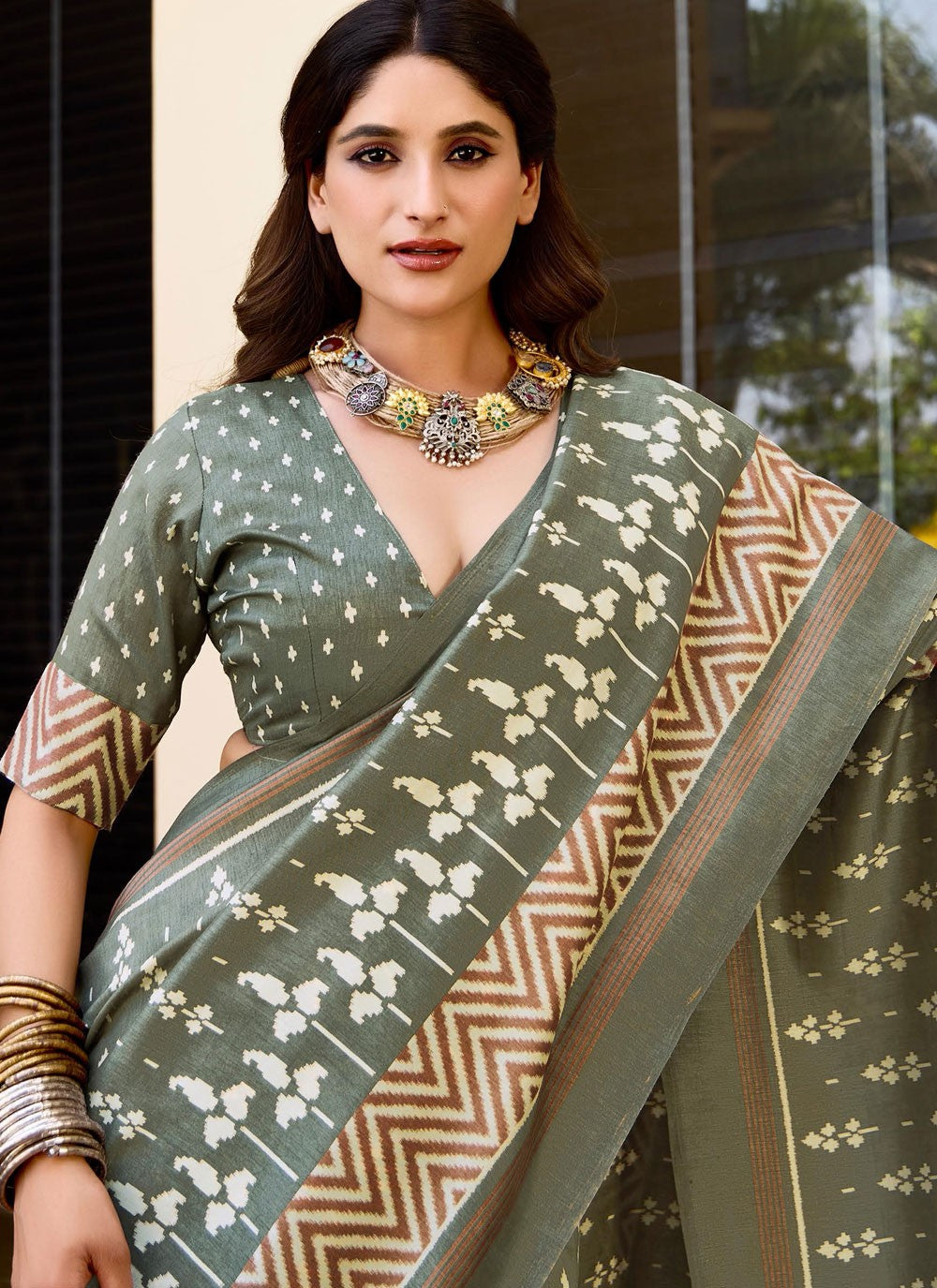 Grey Silk Trendy Saree Printed S17081