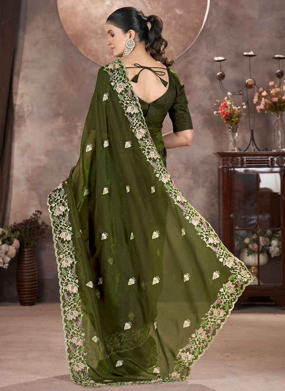 Green Pure Crepe Contemporary Saree Cut Work, Embroidered, Zari S16180