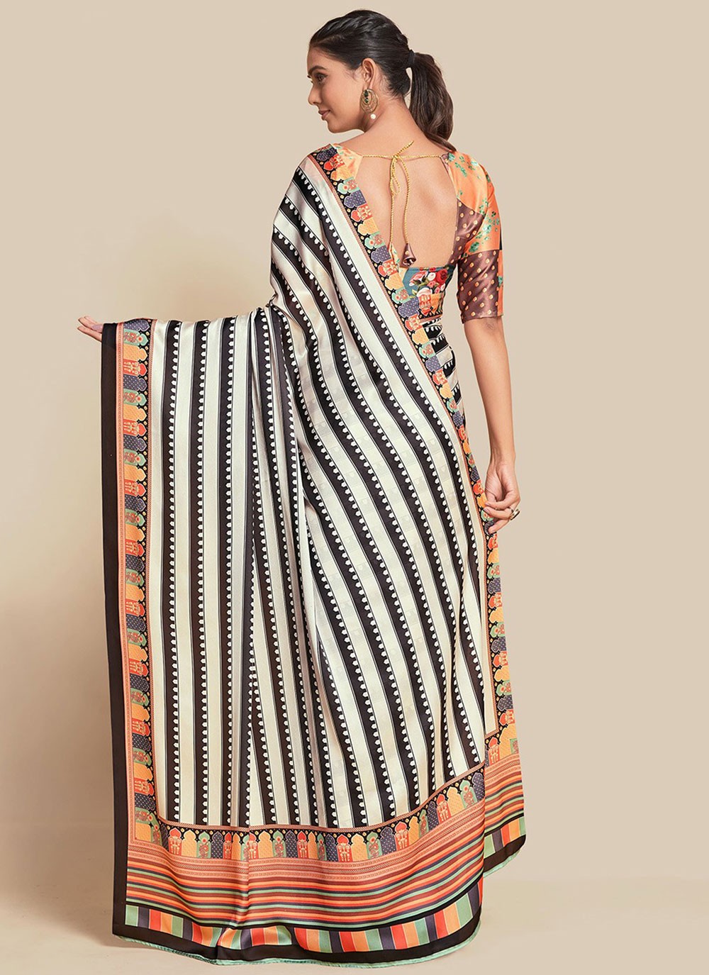 Traditional Printed White Pure Crepe Saree S13579