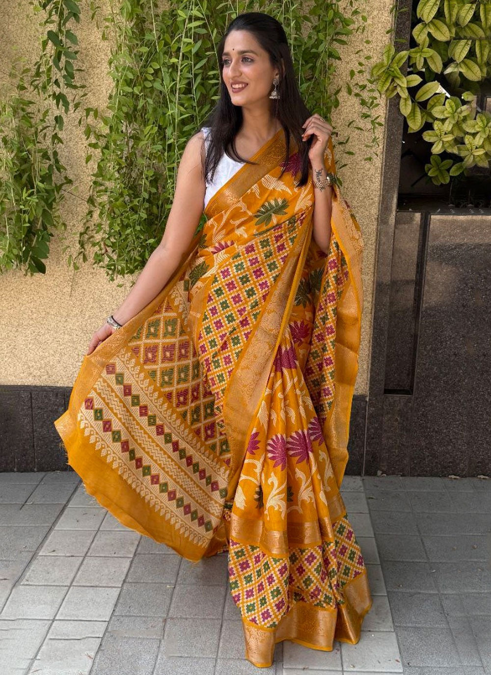 Printed, Weaving Zari Pure Dola Saree - S11976