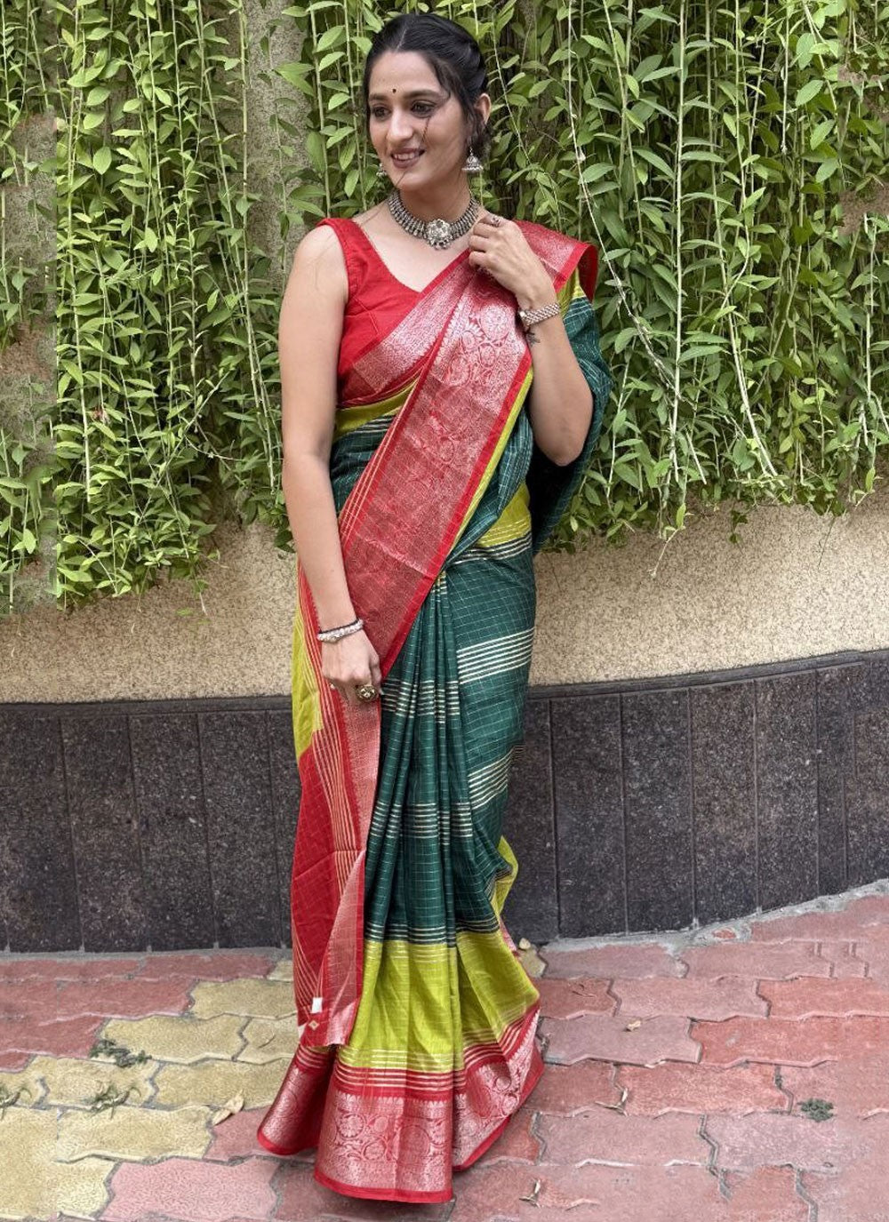 Foliage Prints Pure Dola Saree - S11844