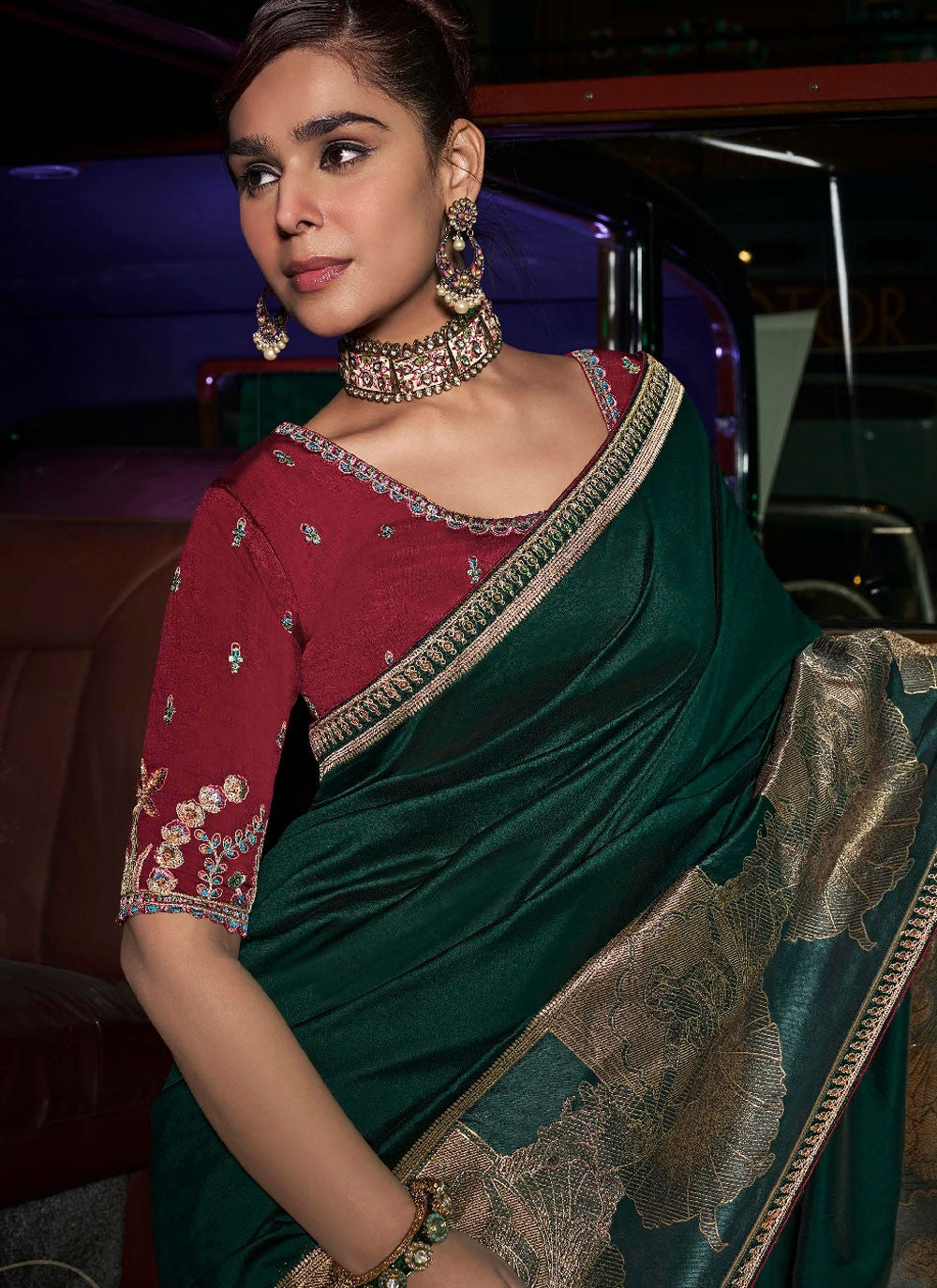 Green Pure Silk Contemporary Saree Border Work, Embroidered, Weaving Zari, Zari S17510