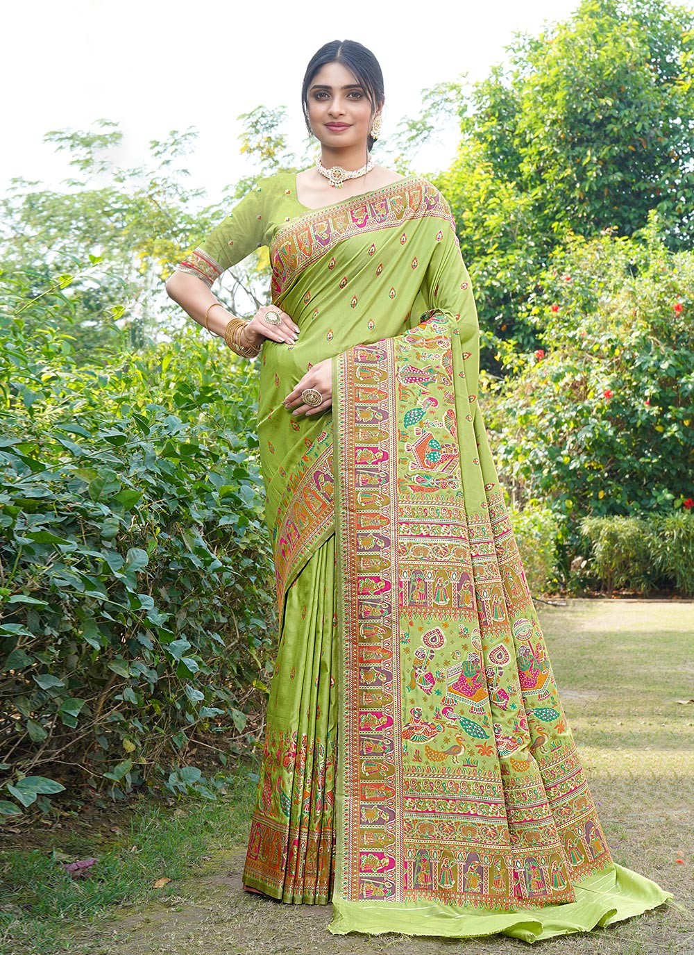Traditional Weaving Zari Pure Silk Saree - S8496