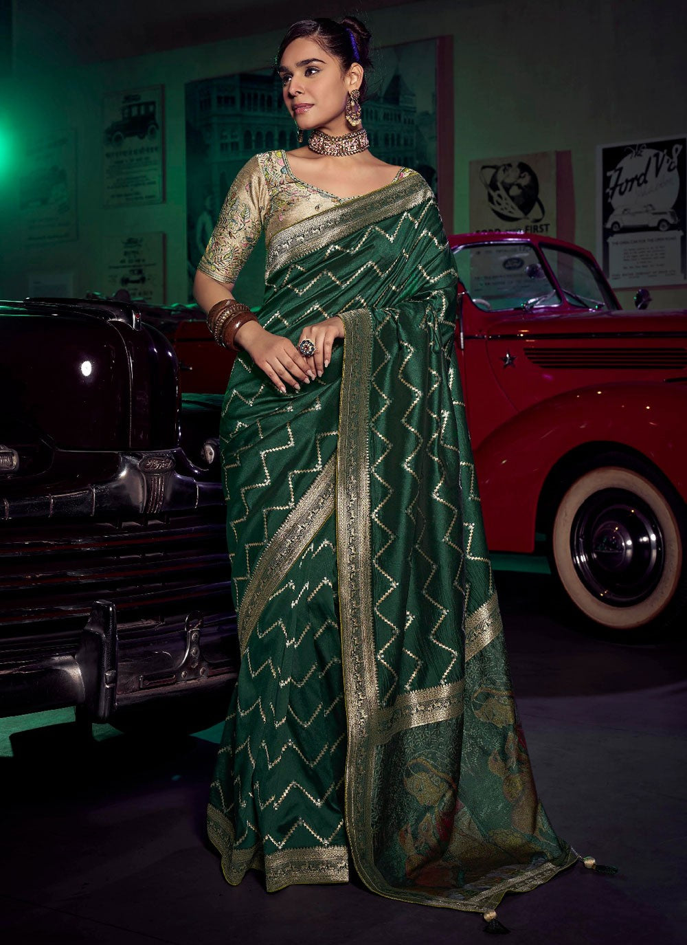 Green Pure Silk Trendy Saree Weaving Zari S19047