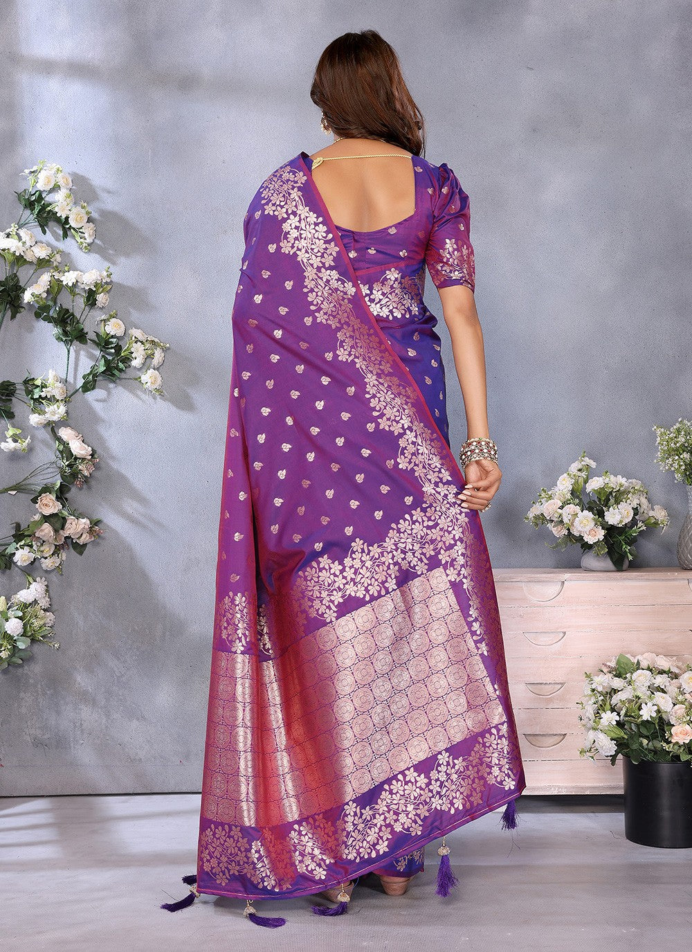 Purple Banarasi Silk Classic Saree Jacquard Work, Weaving Zari S16645