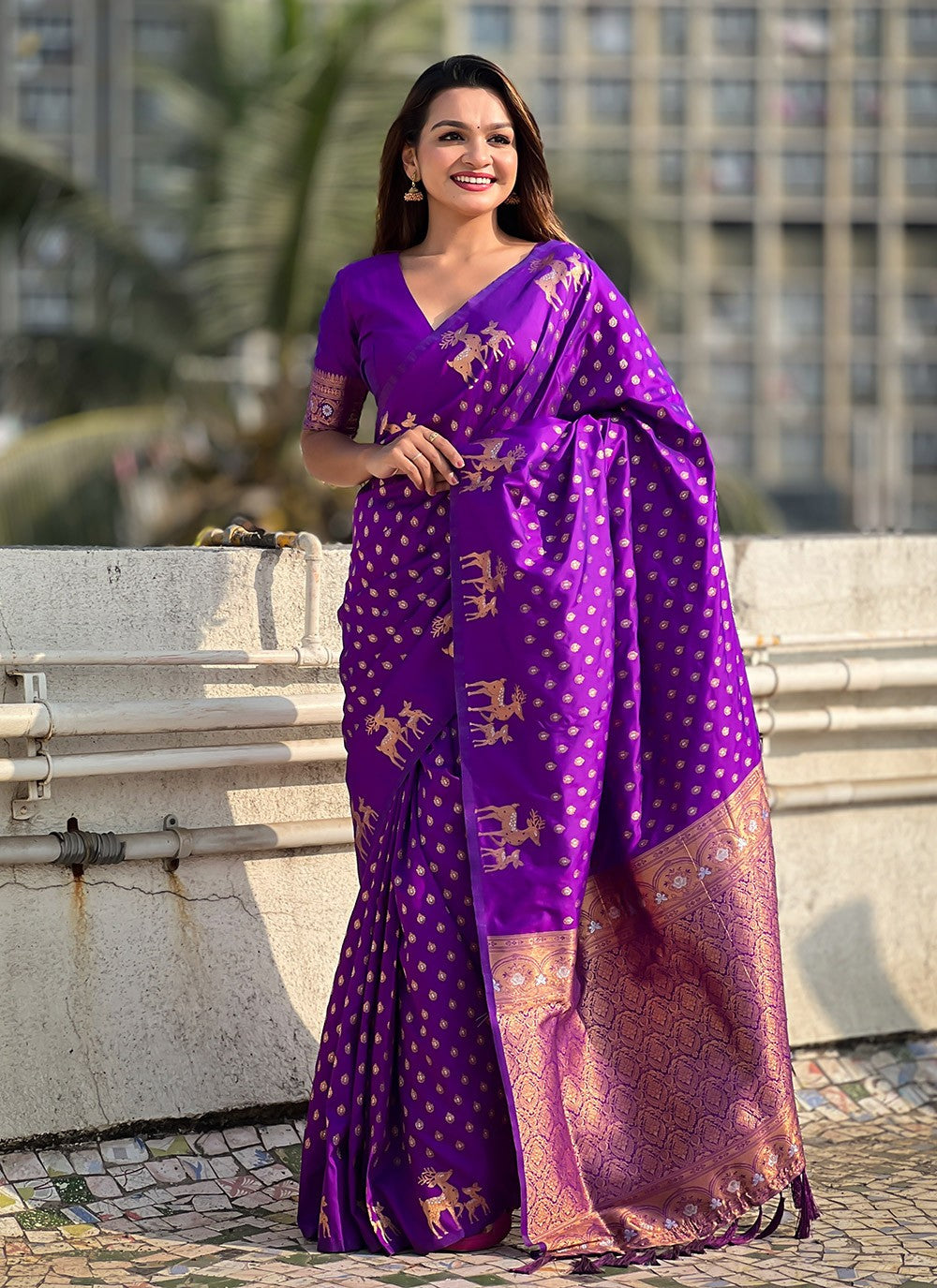 Contemporary Weaving Zari Purple Silk Saree S13155