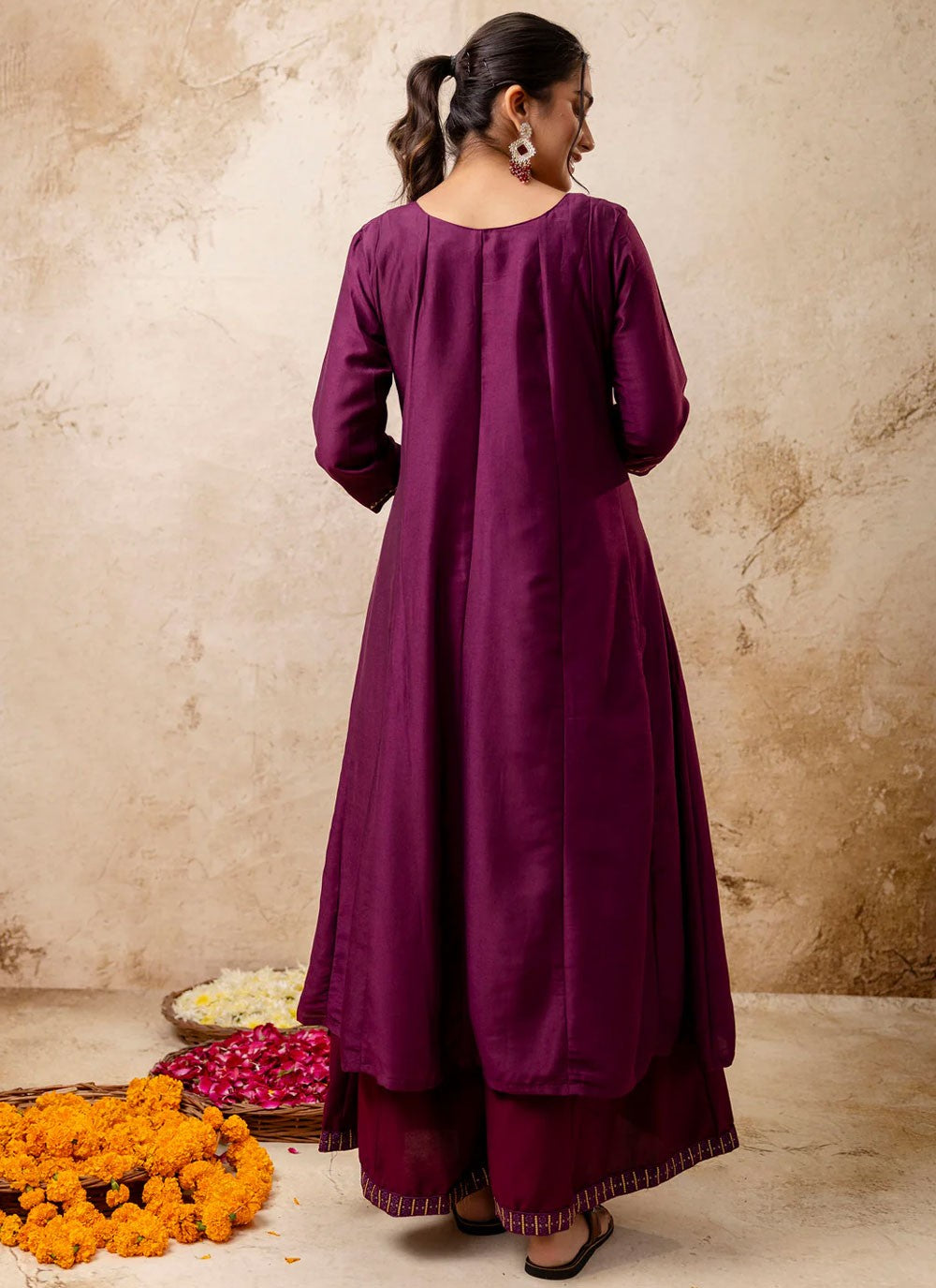 Embroidered Silk Blend Purple Salwar Suit T6117