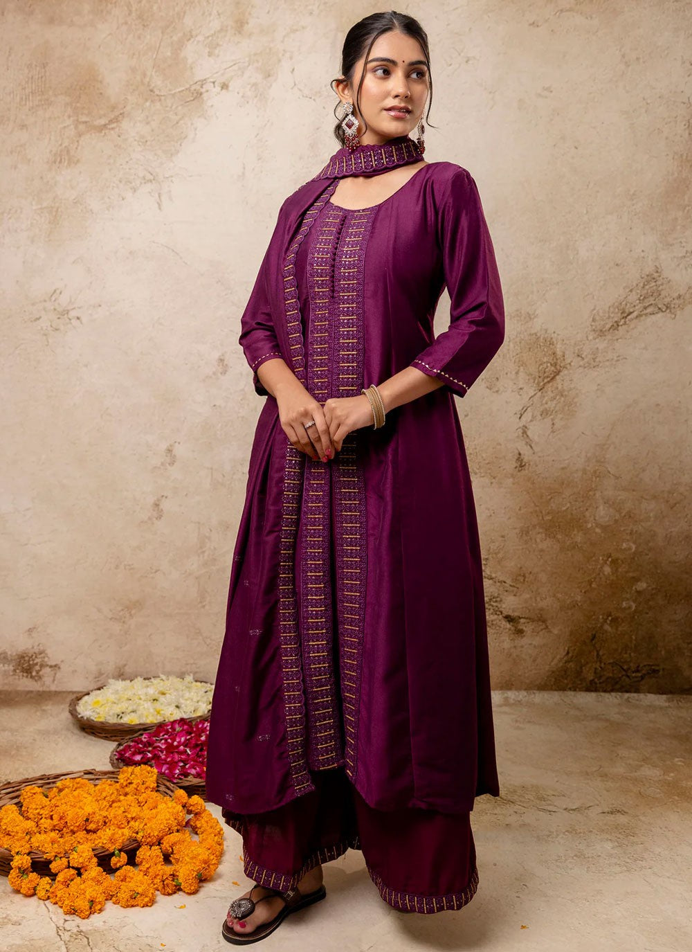 Embroidered Silk Blend Purple Salwar Suit T6117