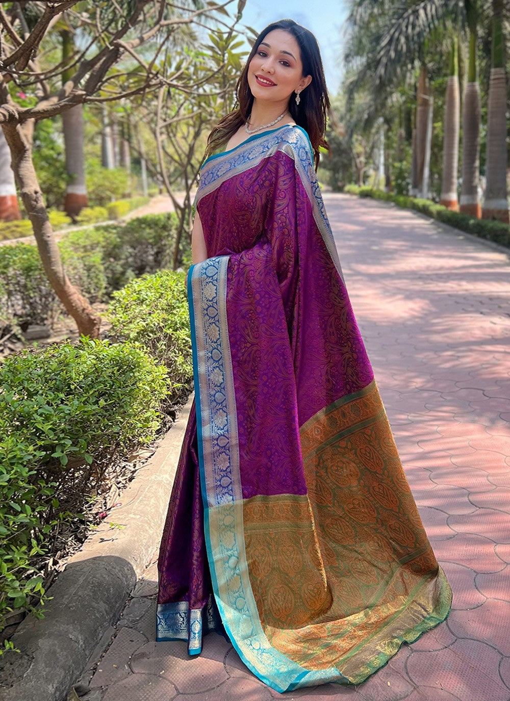 Classic Woven Silk Saree - S7845
