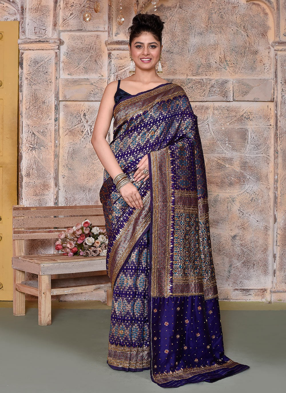 Hand Embroidery Kanjivaram Silk Purple Saree S14365