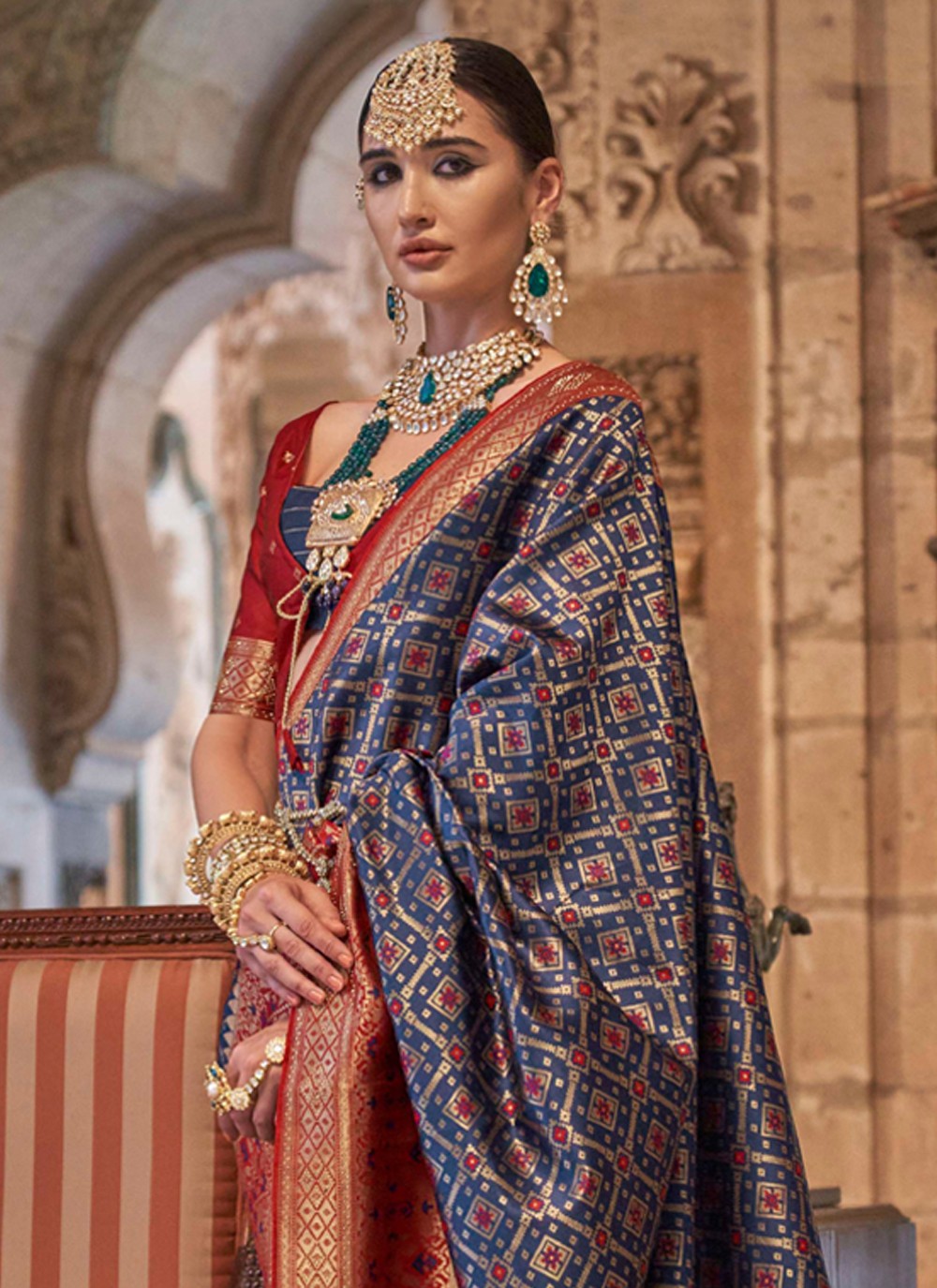 Saree Stones Jacquard Silk Saree - S3663