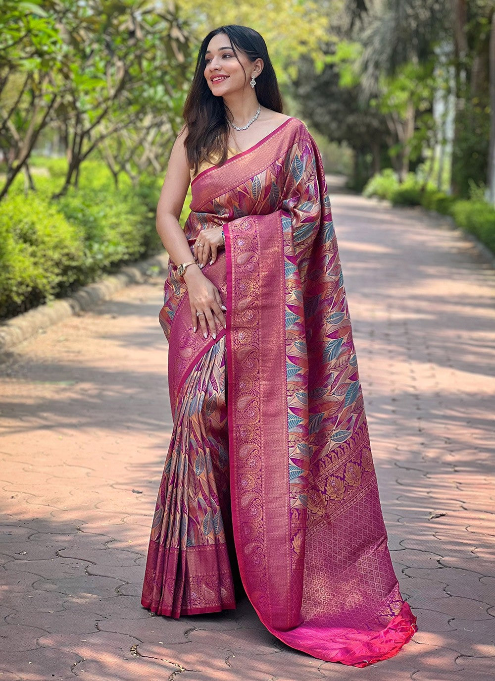Traditional Weaving Zari Silk Saree - S6365