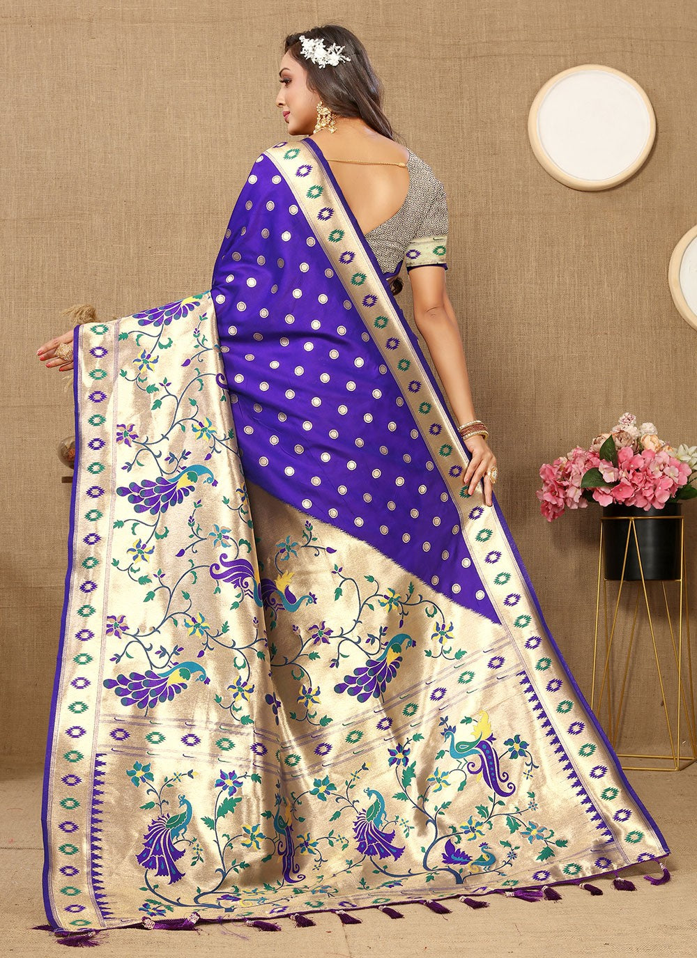 Classic Weaving Zari Silk Saree - S5622