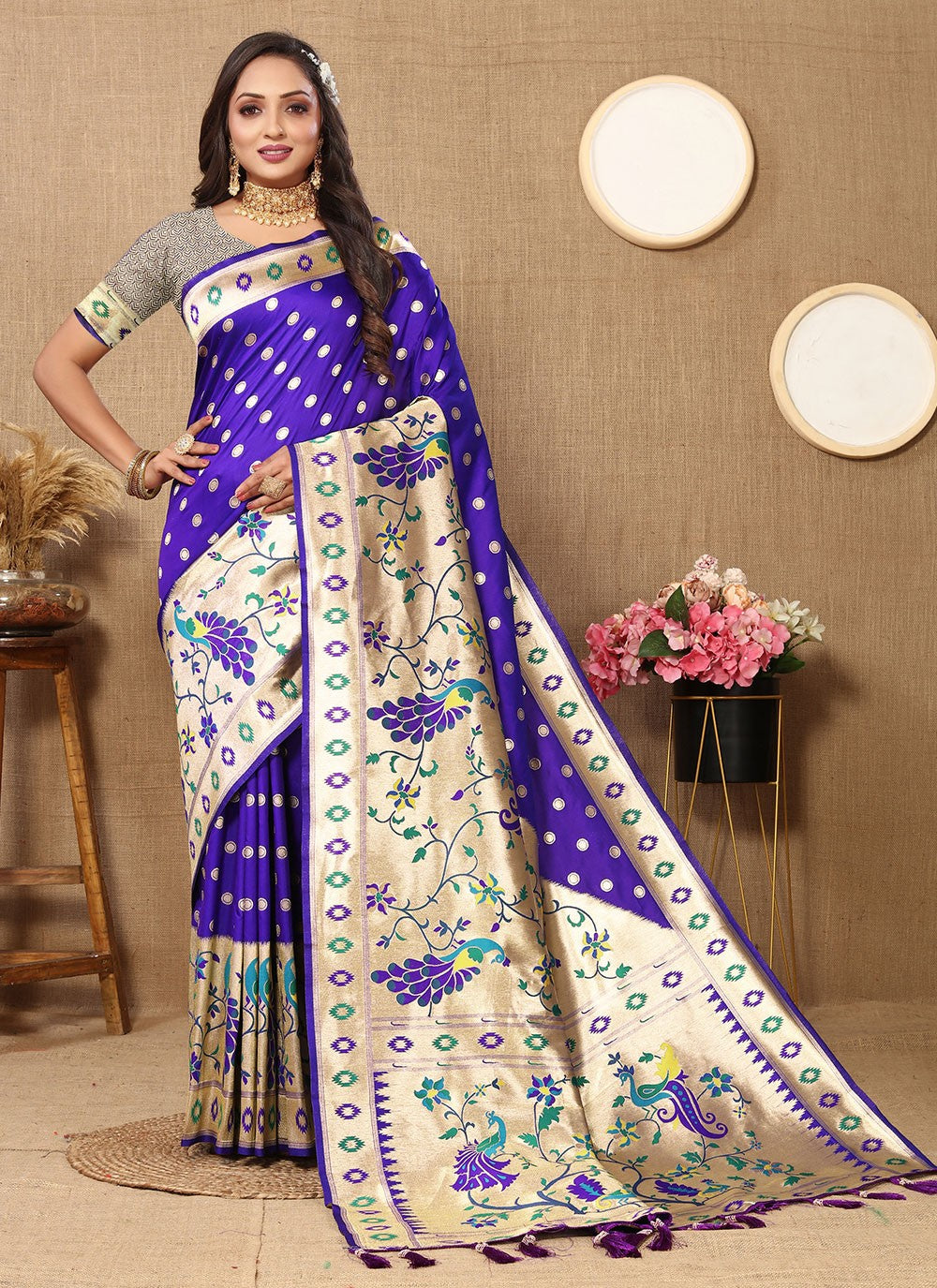 Classic Weaving Zari Silk Saree - S5622