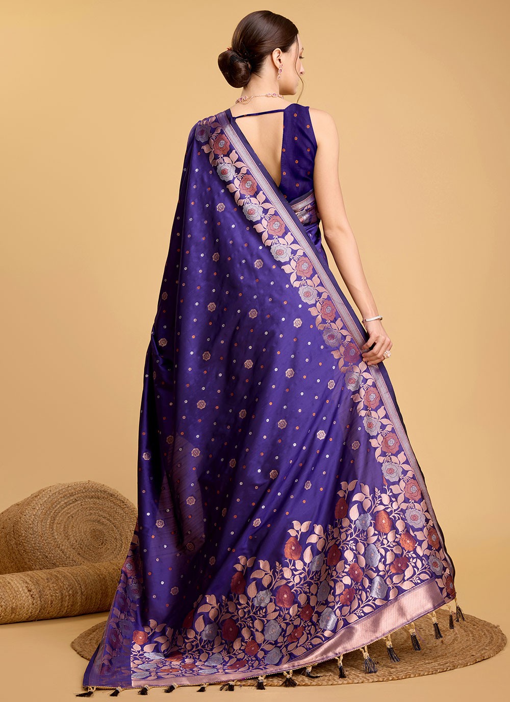 Classic Jacquard Work Silk Saree - S5657