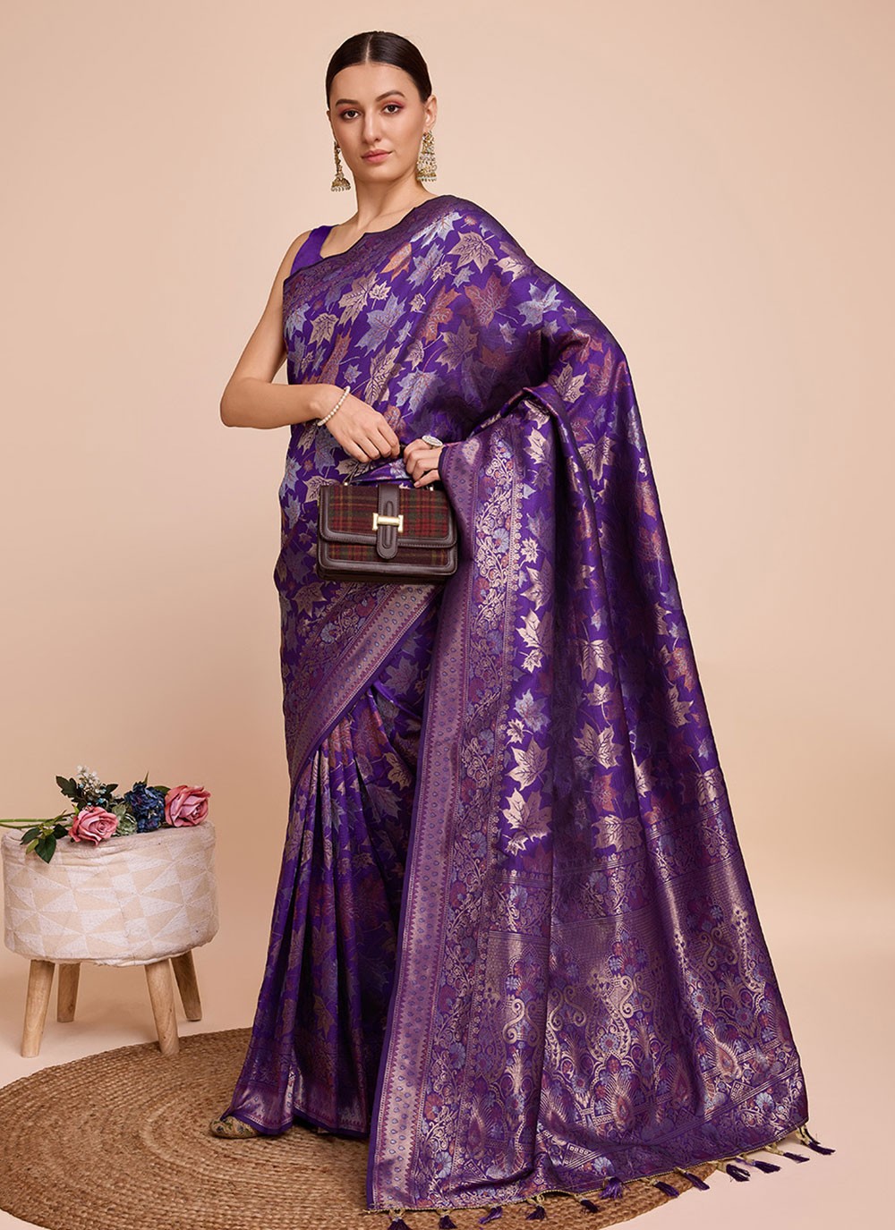 Classic Weaving Zari Handloom Silk Saree - S6852