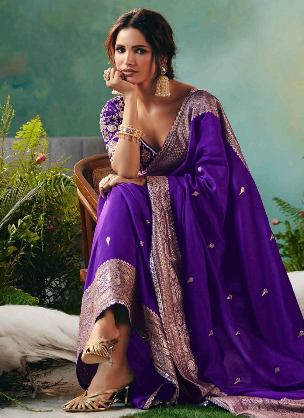 Purple Silk Contemporary Saree Embroidered, Weaving Zari S20209