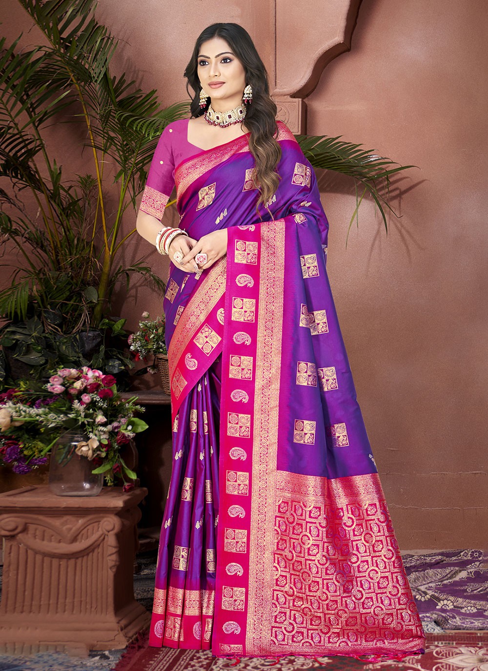 Trendy Weaving Zari Silk Teal Saree - S11117