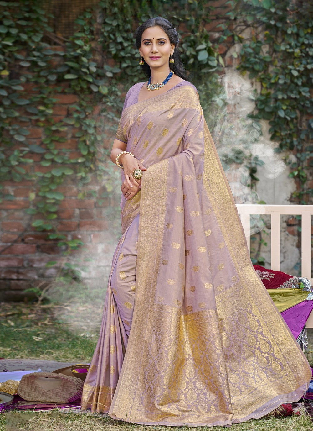 Trendy Saree Weaving Zari Purple Silk S12813