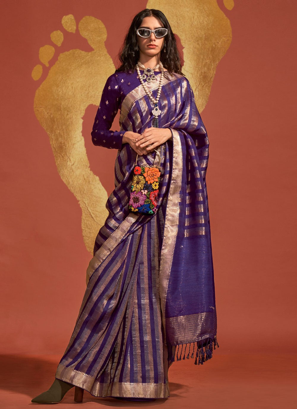 Trendy Weaving Zari Viscose Saree - S5856