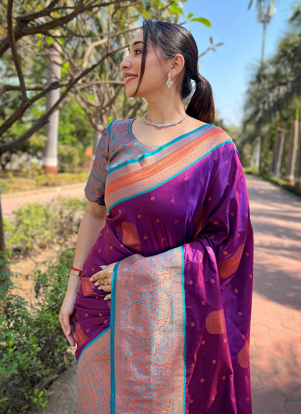 Classic Woven Silk Saree - S8093