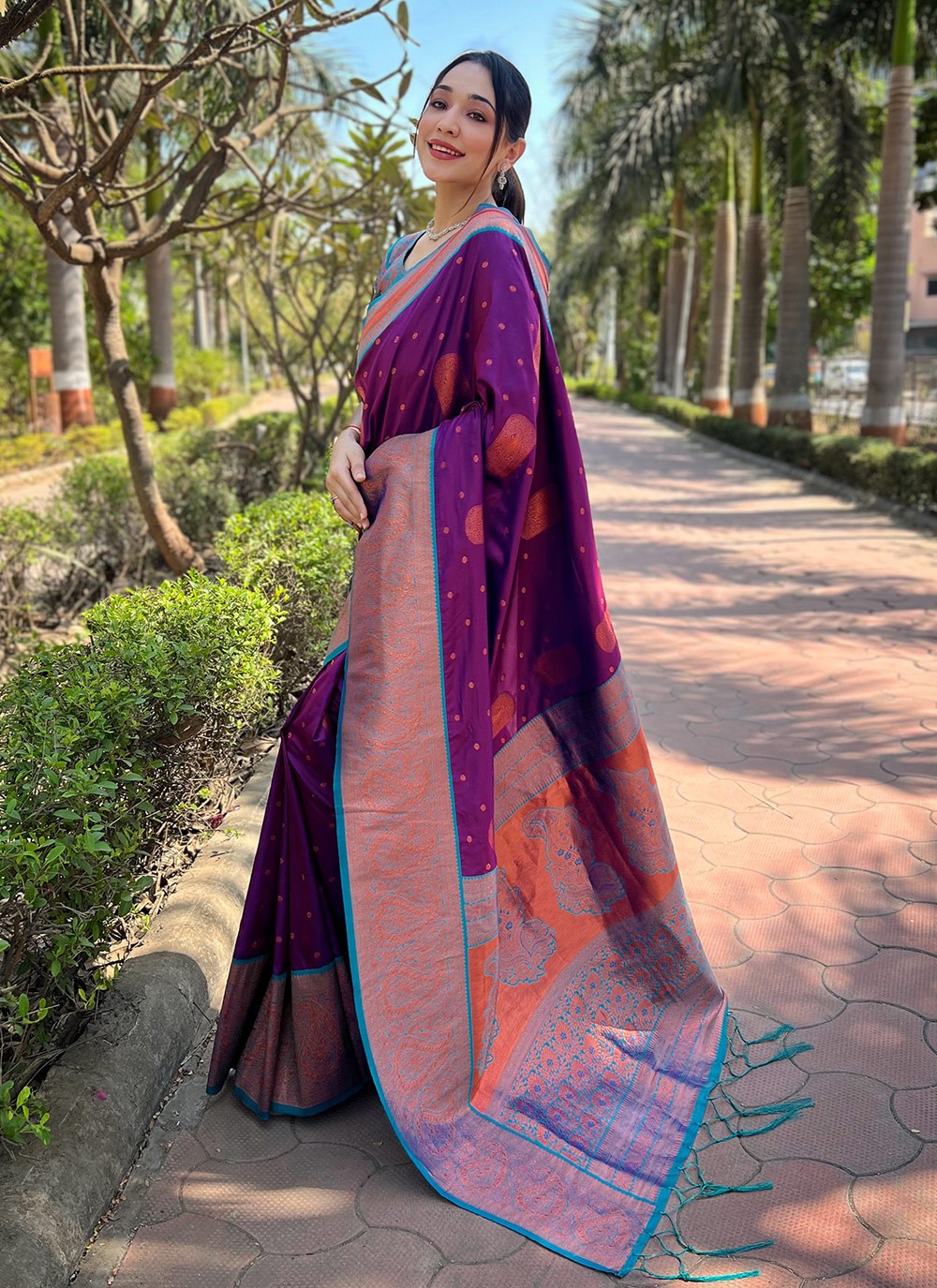 Classic Woven Silk Saree - S8093