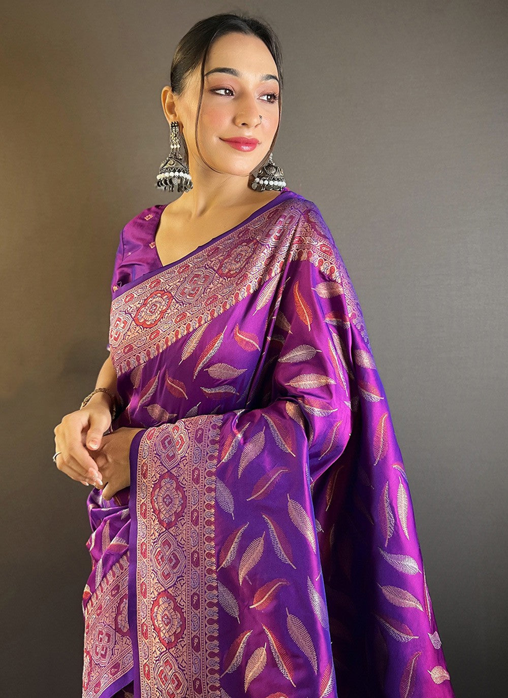Trendy Woven Silk Saree - S8110