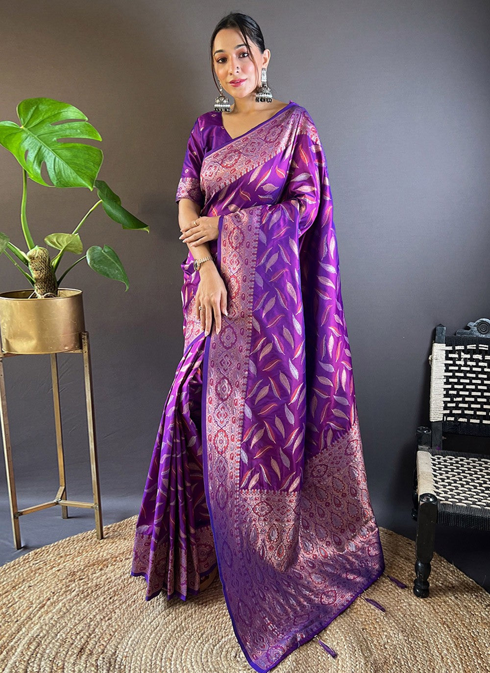 Trendy Woven Silk Saree - S8110