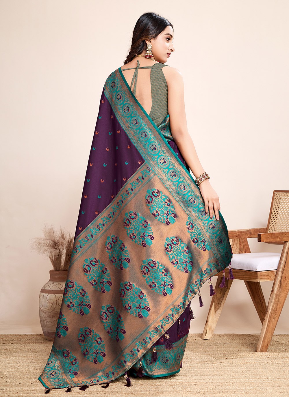 Woven Jacquard Silk Saree - S12314