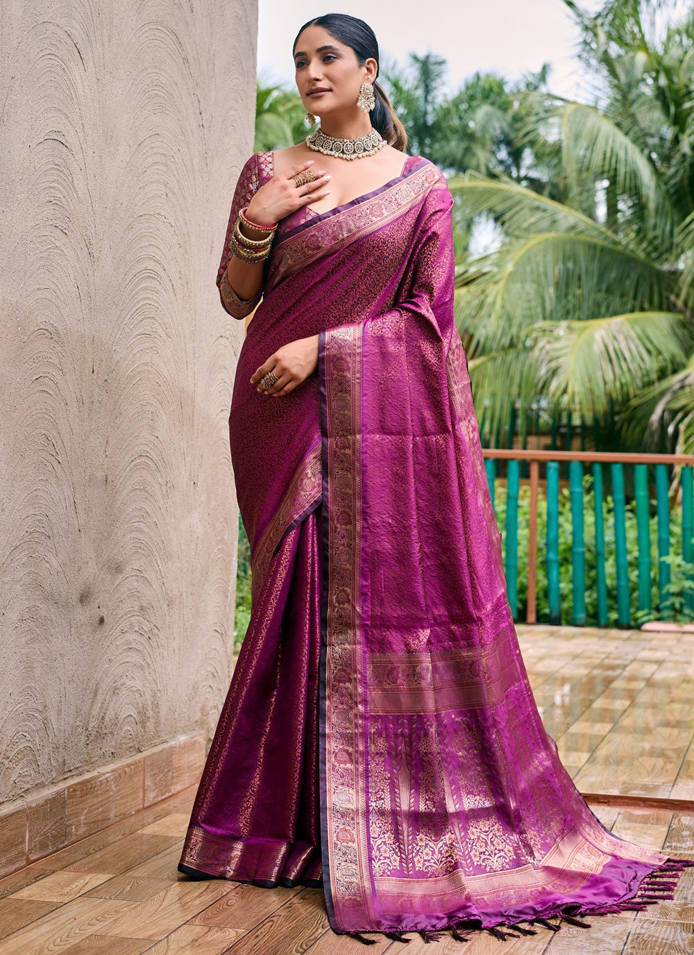 Contemporary Woven Purple Kanjivaram Silk Saree S12527