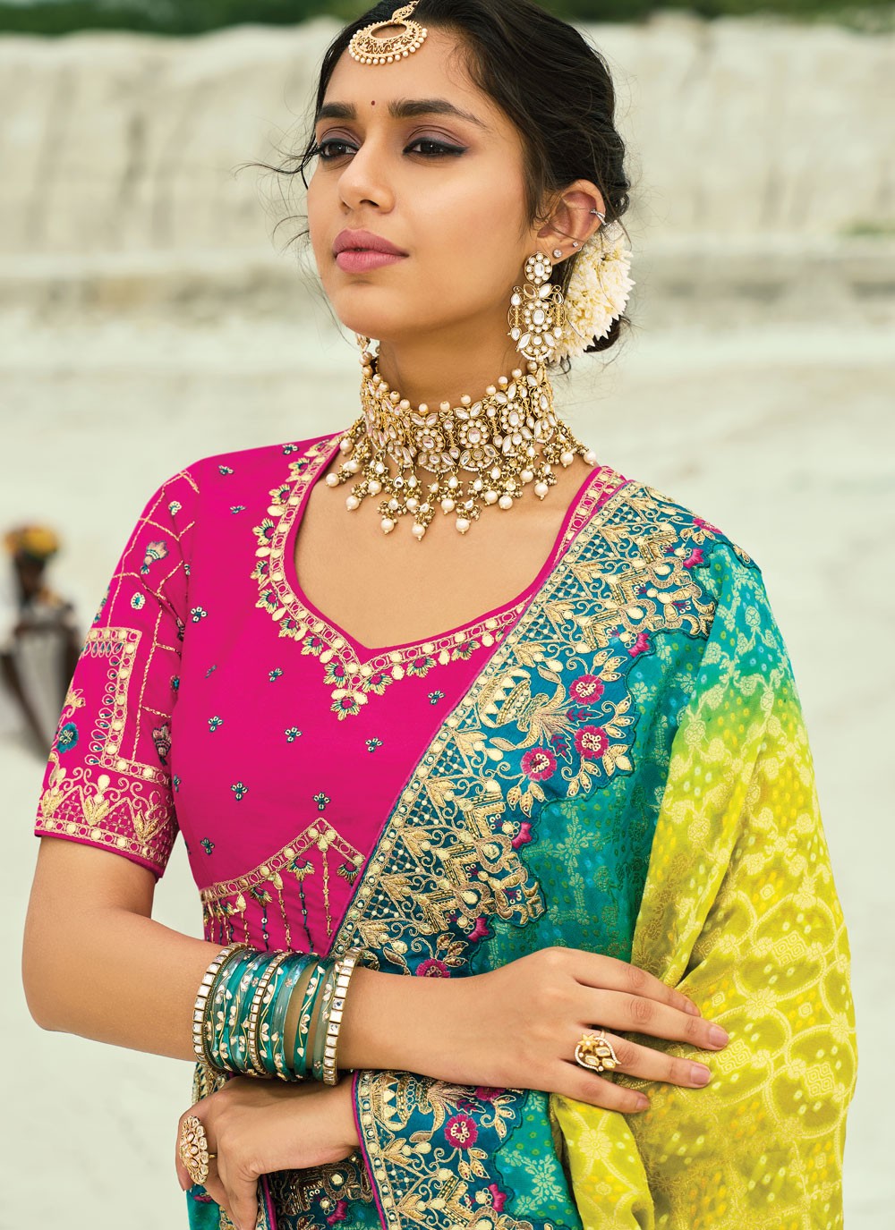 Rama Pure Georgette Bandhej Saree Cutdana, Embroidered, Fancy Work, Zari S19127