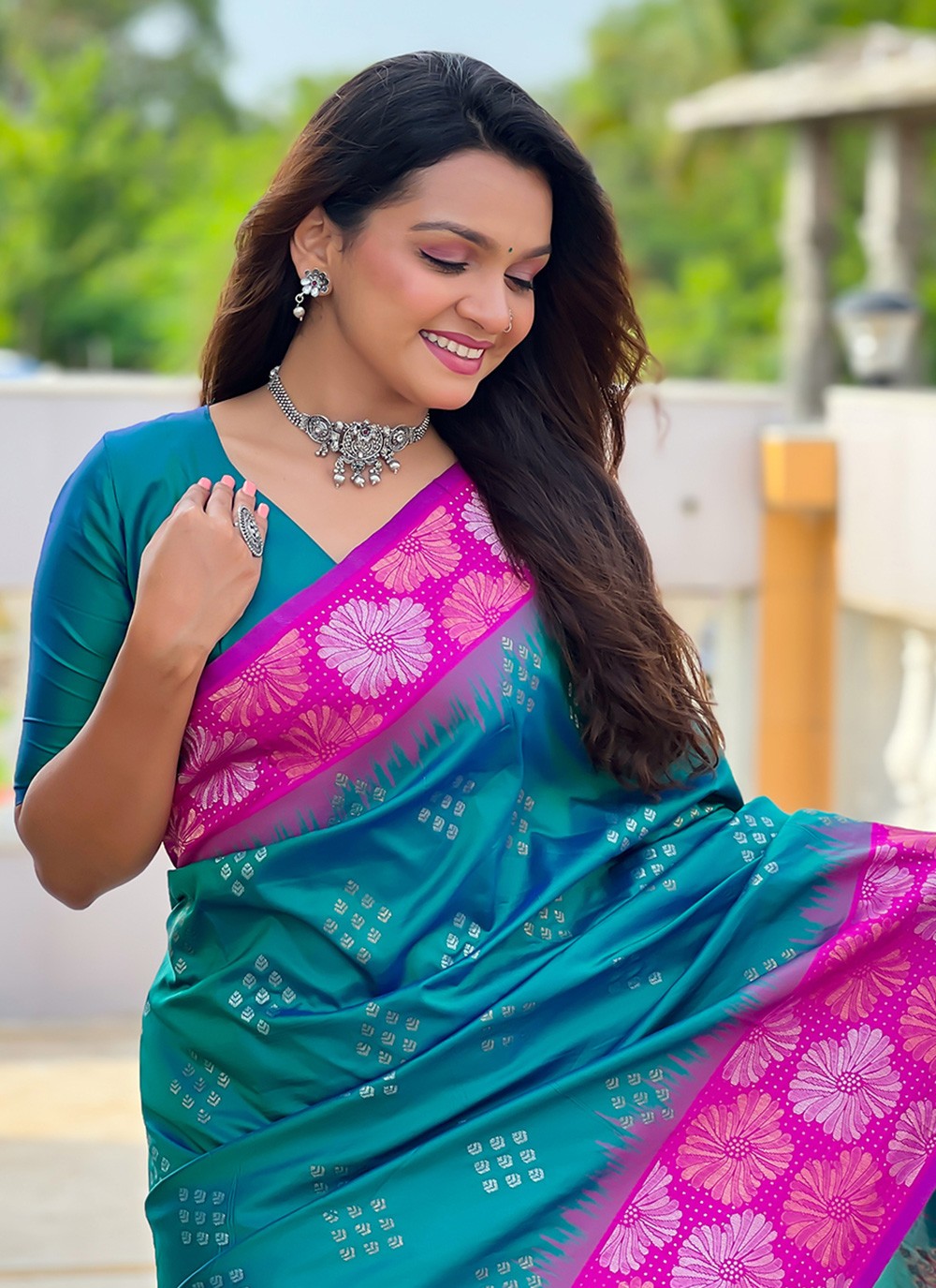 Classic Weaving Zari Silk Saree - S8718