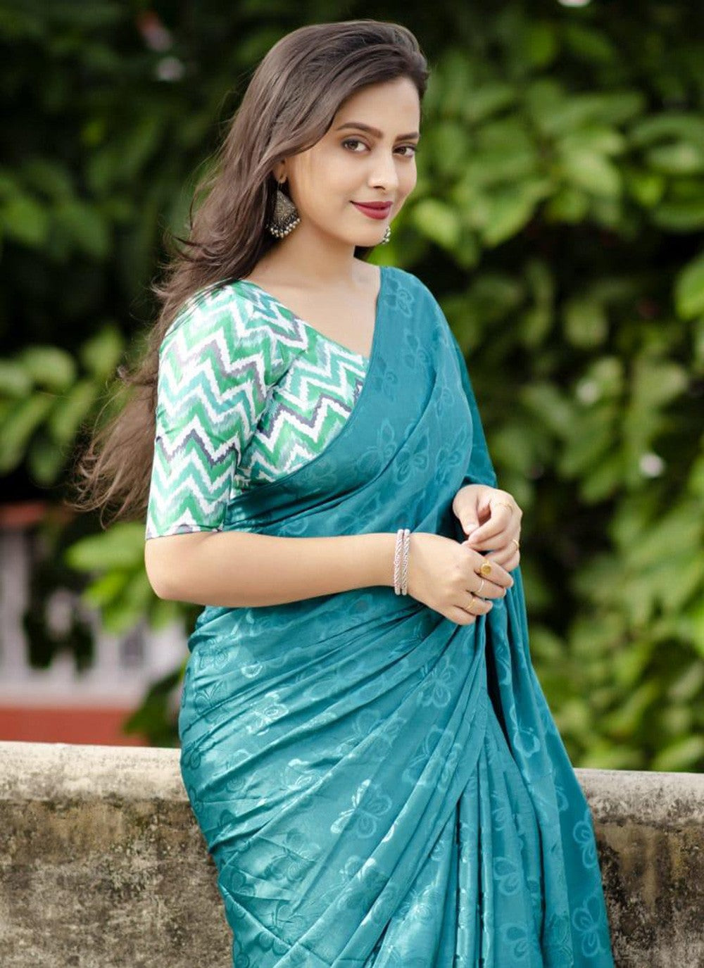 Trendy Woven Jute Silk Saree - S5779