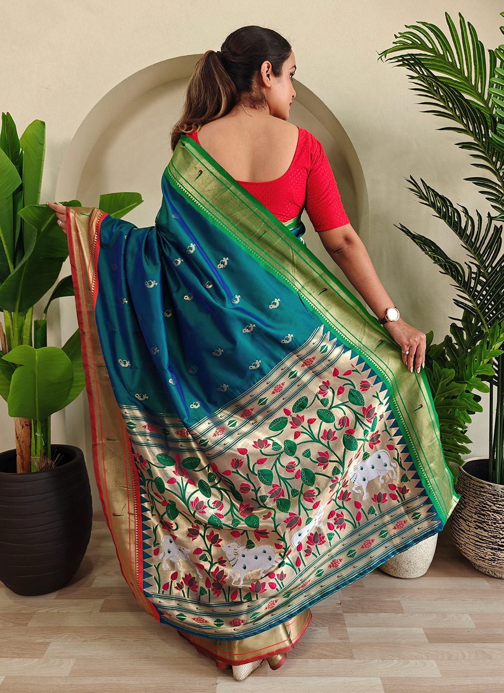 Weaving Zari Silk Rama Contemporary Saree S15012