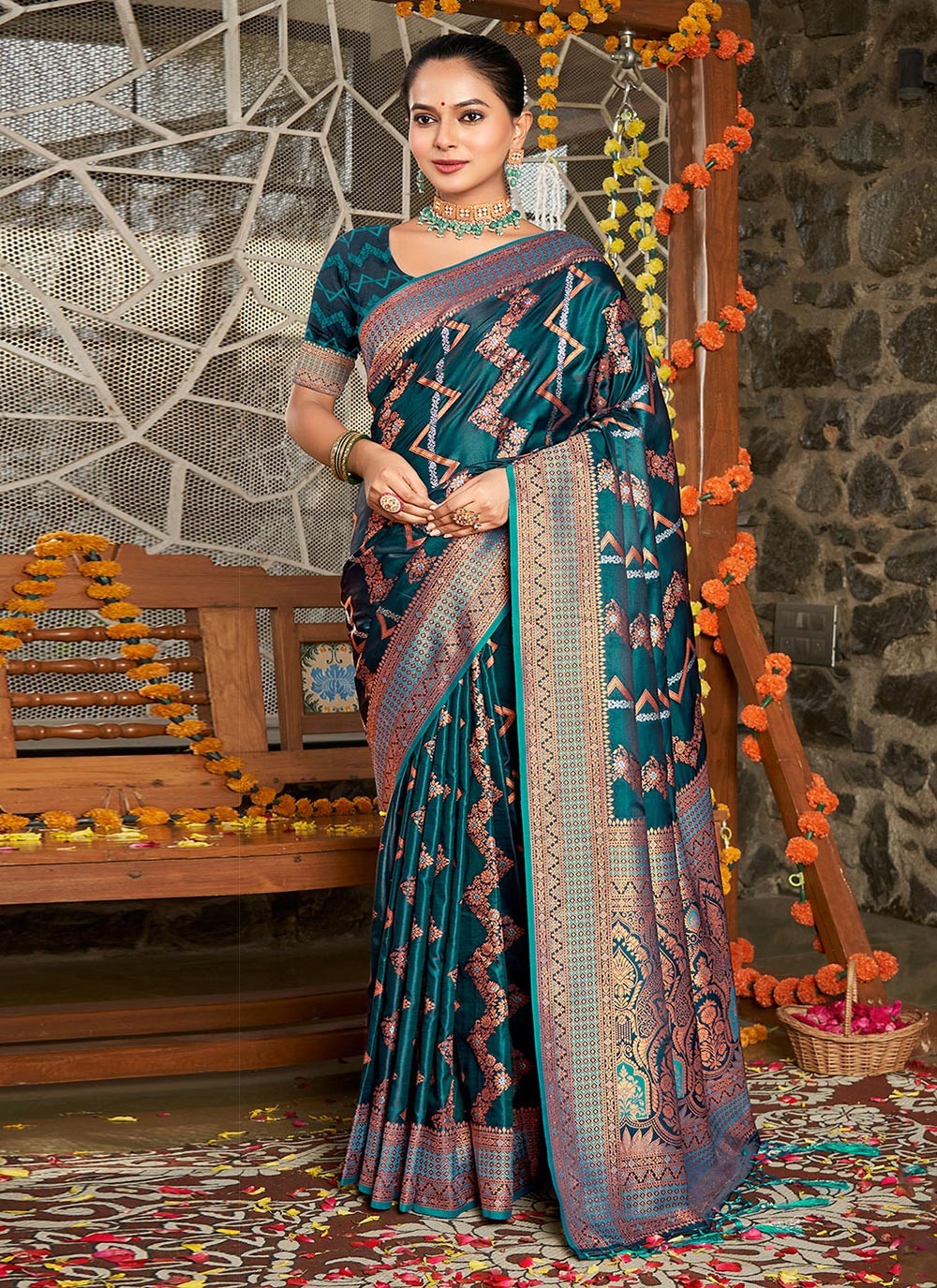 Traditional Weaving Zari Silk Saree - S6788