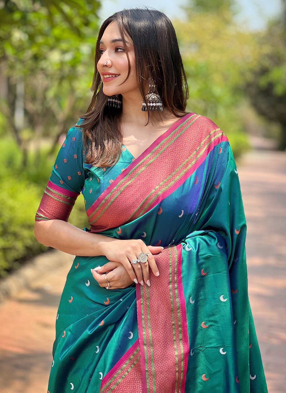 Trendy Woven Silk Saree - S8063