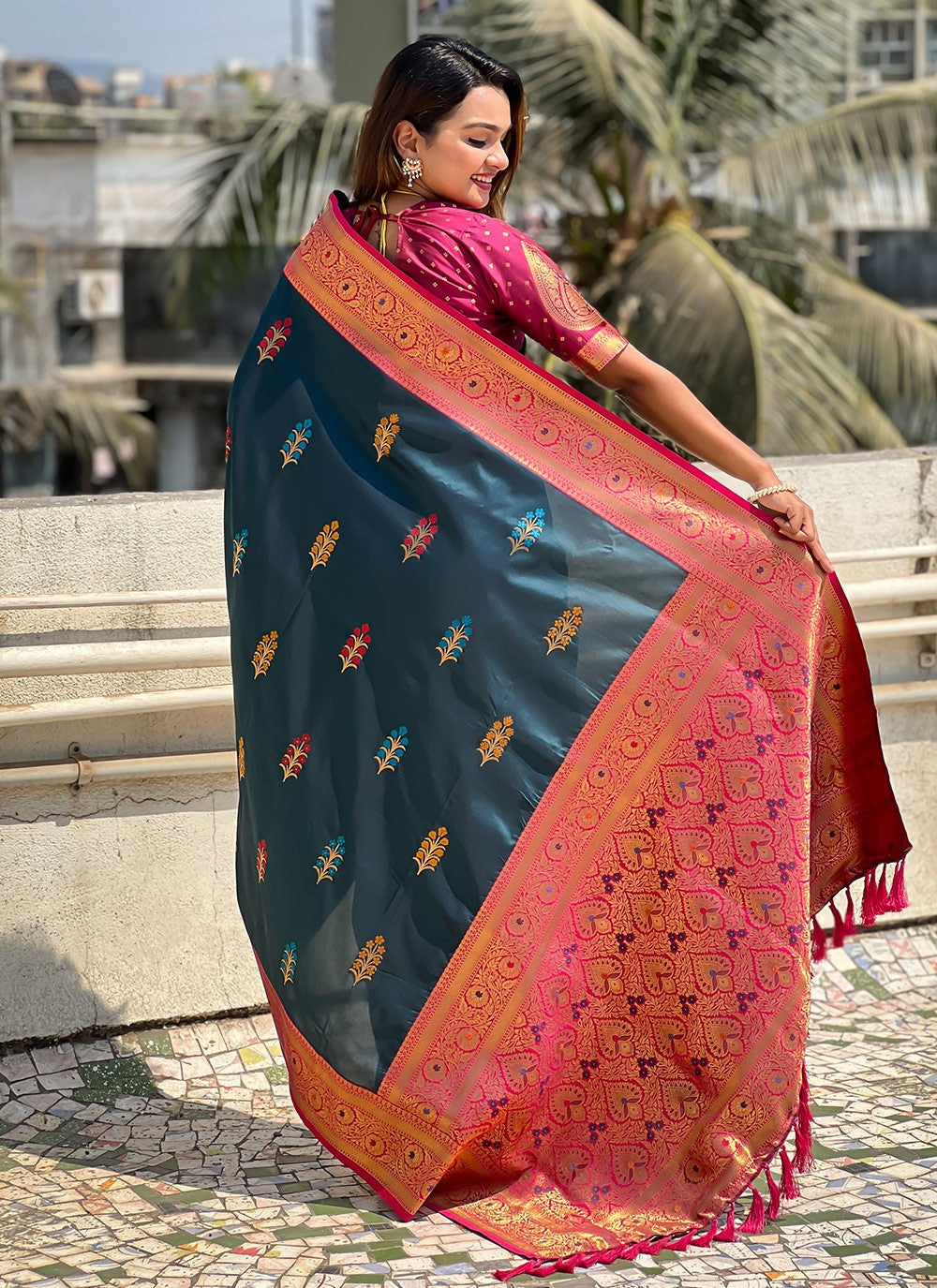 Meenakari Silk Rama Classic Saree S15302