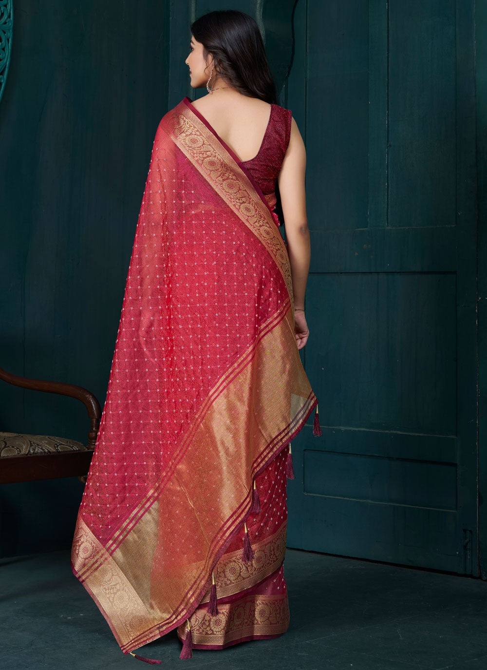 Beads Jacquard Hot Pink Classic Saree S15055