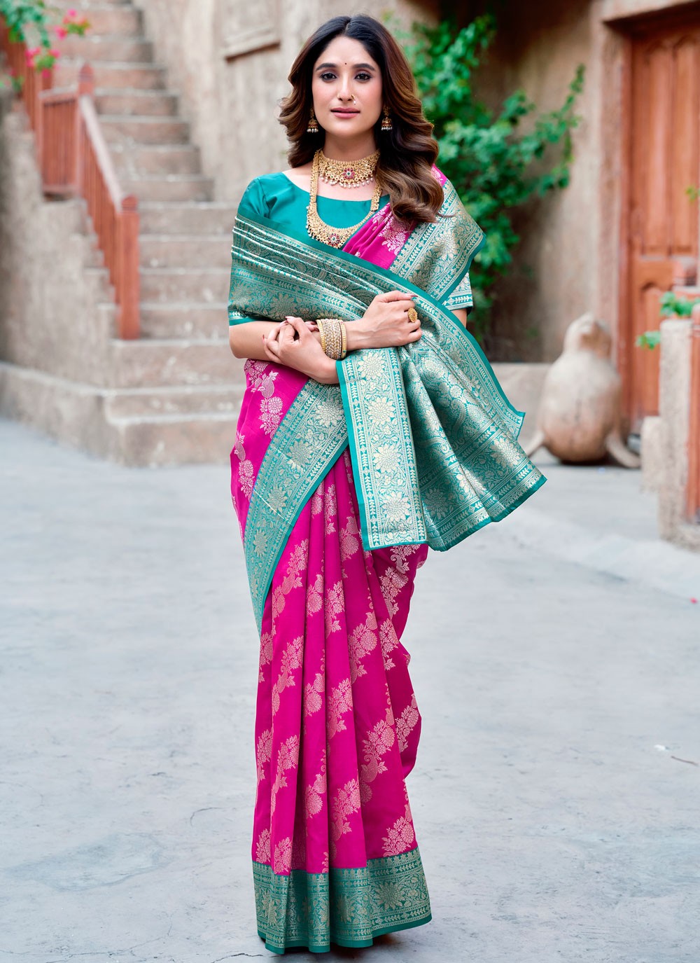 Designer Weaving Zari Hot Pink Silk Saree S13284