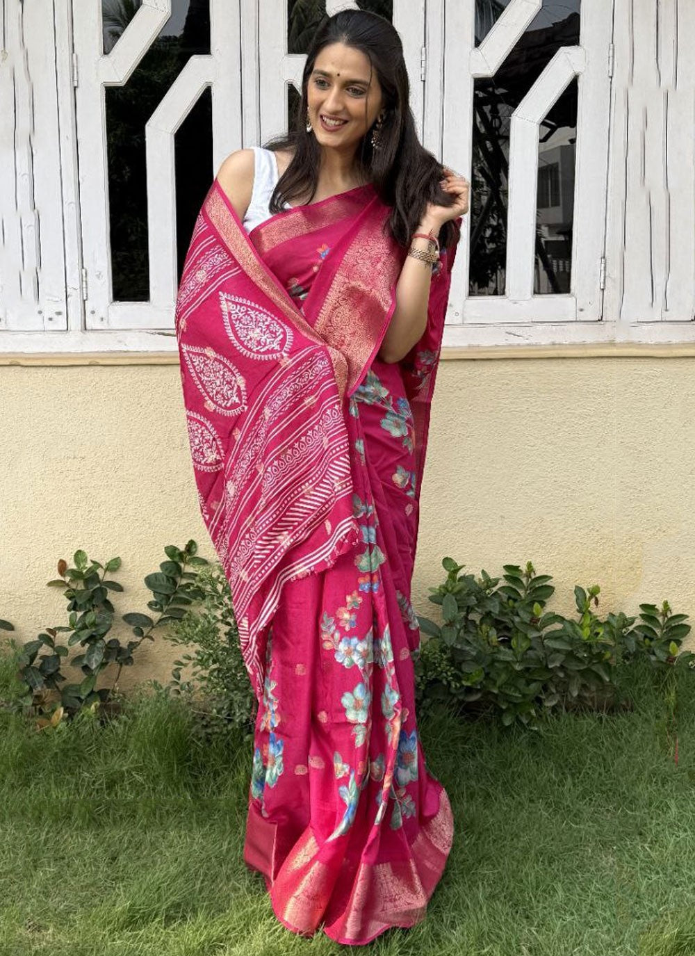 Printed, Weaving Zari Pure Dola Saree - S11836