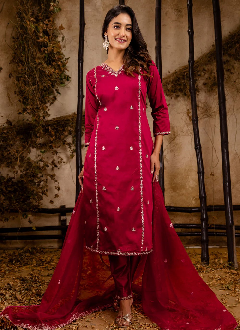 Embroidered Silk Blend Hot Pink Salwar Suit T6187