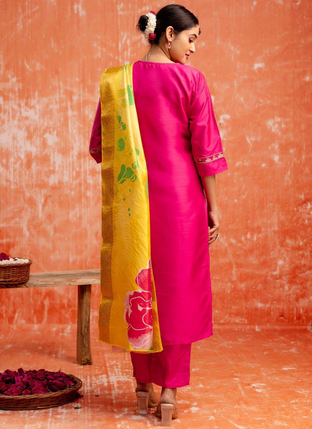 Embroidered Silk Blend Hot Pink Salwar Suit T6146