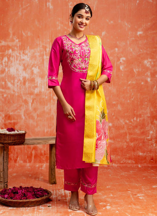 Embroidered Silk Blend Hot Pink Salwar Suit T6146
